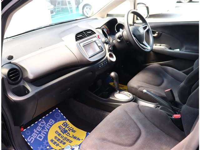 ホンダ フィット １．３ Ｇ スマートセレクション ファインスタイル H25年 (関東) 99