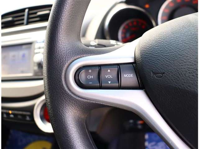 ホンダ フィット １．３ Ｇ スマートセレクション ファインスタイル H25年 (関東) 99