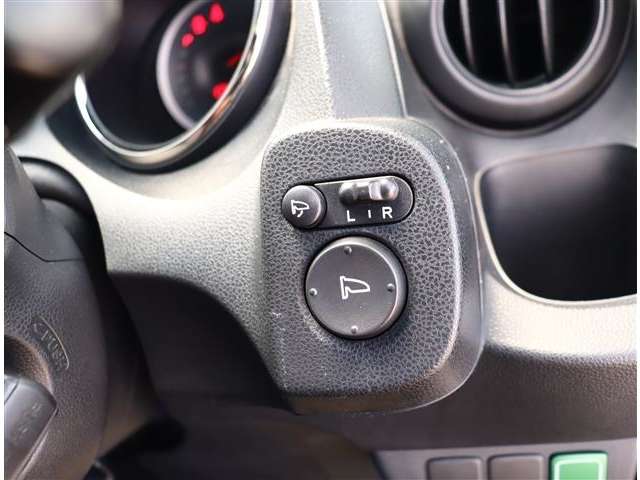 ホンダ フィット １．３ Ｇ スマートセレクション ファインスタイル H25年 (関東) 99