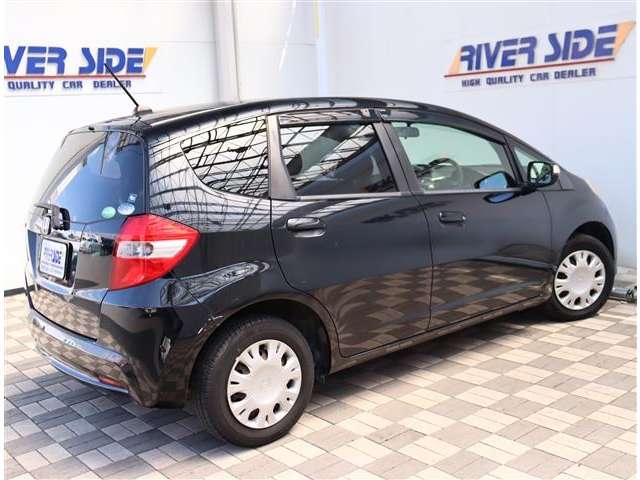 ホンダ フィット １．３ Ｇ スマートセレクション ファインスタイル H25年 (関東) 99