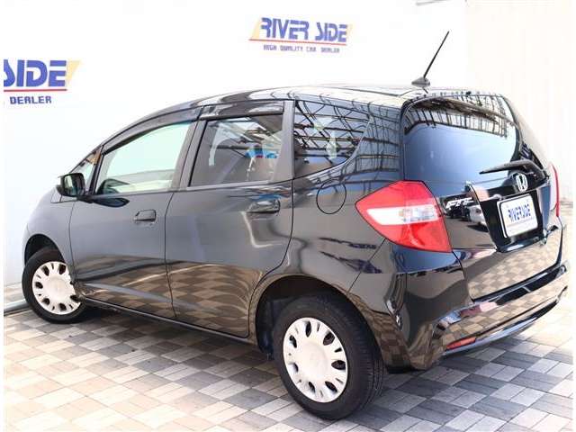 ホンダ フィット １．３ Ｇ スマートセレクション ファインスタイル H25年 (関東) 99