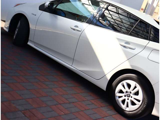 トヨタ プリウス １．８ Ｓ セーフティ プラス H28年 (関東) 99