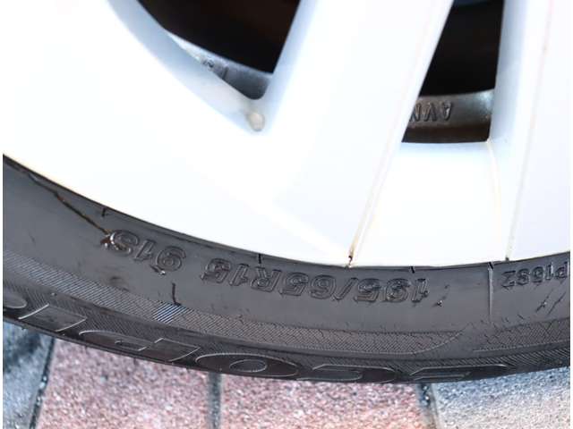 トヨタ プリウス １．８ Ｓ セーフティ プラス H28年 (関東) 99