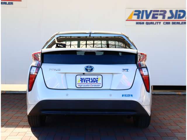 トヨタ プリウス １．８ Ｓ セーフティ プラス H28年 (関東) 99