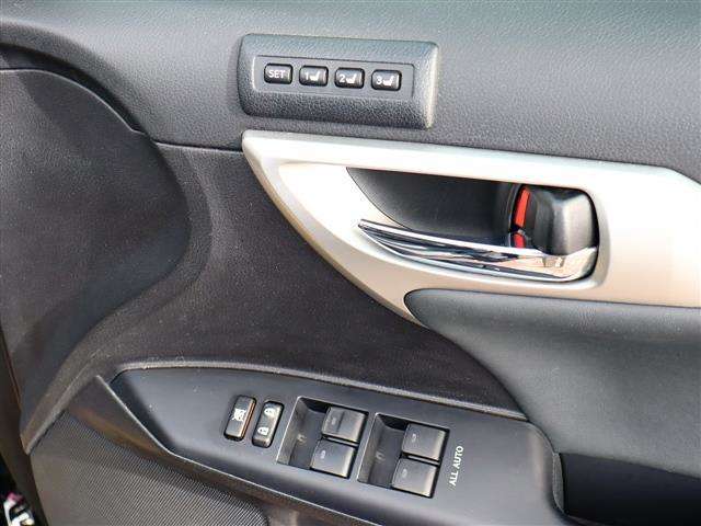 レクサス ＣＴ２００ｈ バージョンＬ H23年 (関東) 99