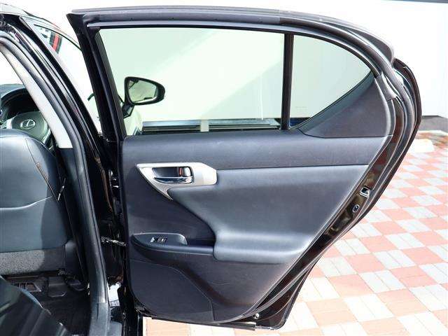 レクサス ＣＴ２００ｈ バージョンＬ H23年 (関東) 99