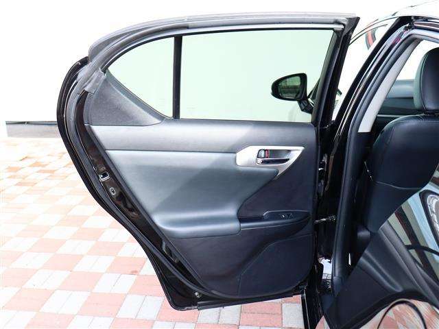 レクサス ＣＴ２００ｈ バージョンＬ H23年 (関東) 99