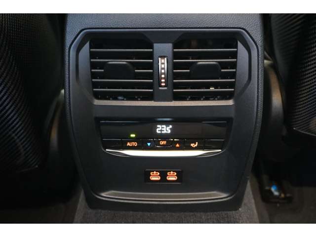 ＢＭＷ Ｍ４クーペ コンペティション R3年 (近畿) 99