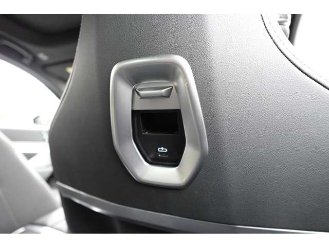 ＢＭＷ ７シリーズ ７４０ｉ　Ｍスポーツ R5年 (近畿) 99