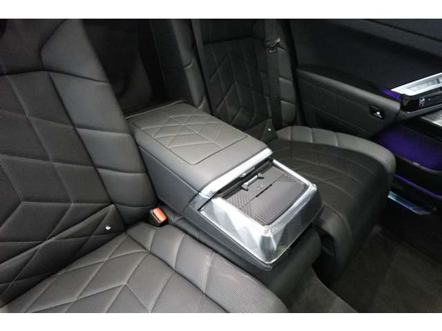 ＢＭＷ ７シリーズ ７４０ｉ　Ｍスポーツ R5年 (近畿) 99