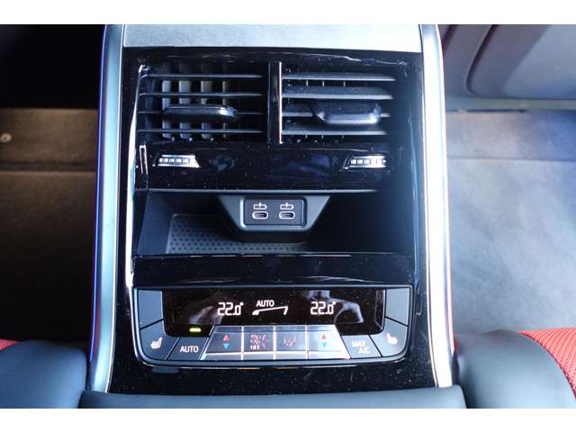 ＢＭＷ ８シリーズ ８４０Ｉ エクスクルーシブ Ｍスポーツ R6年 (近畿) 99