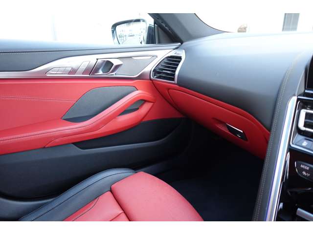 ＢＭＷ ８シリーズ ８４０Ｉ エクスクルーシブ Ｍスポーツ R6年 (近畿) 99