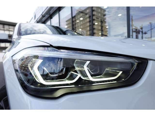 ＢＭＷ Ｘ１ Ｘドライブ １８Ｄ Ｘライン ４ＷＤ R4年 (近畿) 99