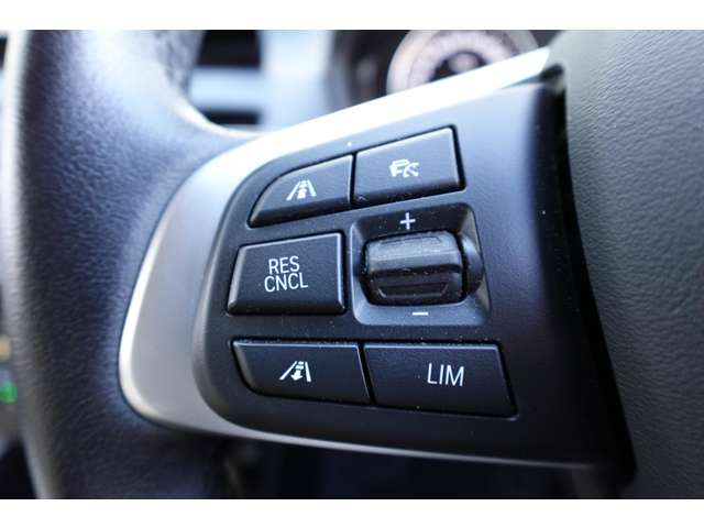 ＢＭＷ Ｘ１ Ｘドライブ １８Ｄ Ｘライン ４ＷＤ R4年 (近畿) 99