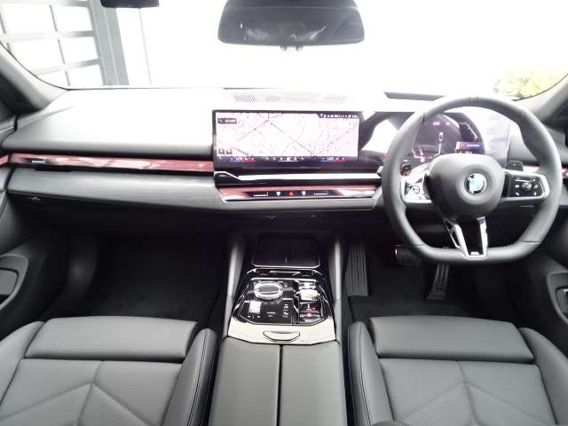 ＢＭＷ ５シリーズ ５２３Ｄ Ｘドライブ Ｍスポーツ ディーゼルターボ ４ＷＤ R6年 (近畿) 99