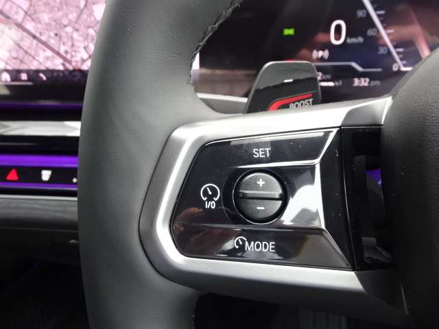 ＢＭＷ ５シリーズ ５２３Ｄ Ｘドライブ Ｍスポーツ ディーゼルターボ ４ＷＤ R6年 (近畿) 99