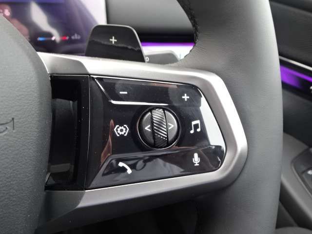 ＢＭＷ ５シリーズ ５２３Ｄ Ｘドライブ Ｍスポーツ ディーゼルターボ ４ＷＤ R6年 (近畿) 99