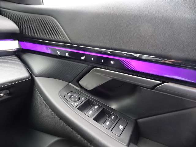 ＢＭＷ ５シリーズ ５２３Ｄ Ｘドライブ Ｍスポーツ ディーゼルターボ ４ＷＤ R6年 (近畿) 99