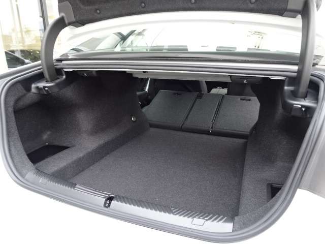 ＢＭＷ ５シリーズ ５２３Ｄ Ｘドライブ Ｍスポーツ ディーゼルターボ ４ＷＤ R6年 (近畿) 99