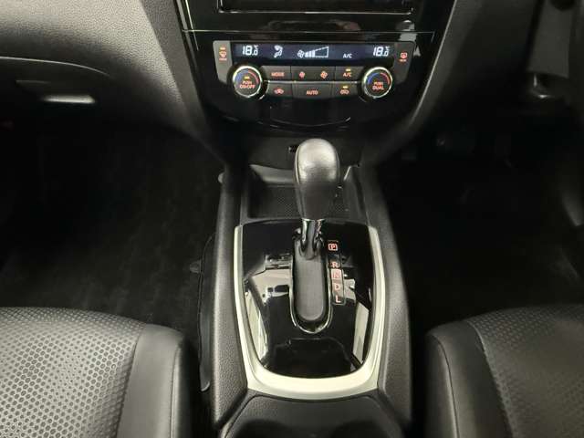 日産 エクストレイル ２．０ ２０Ｘ エマージェンシーブレーキパッケージ ２列車 ４ＷＤ H28年 (北海道) 99