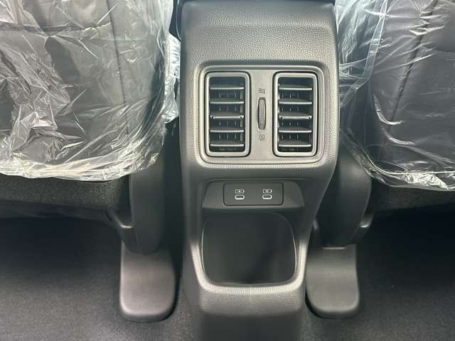 ホンダ ヴェゼル １．５ Ｅ：ＨＥＶ Ｚ R6年 (東海) 99