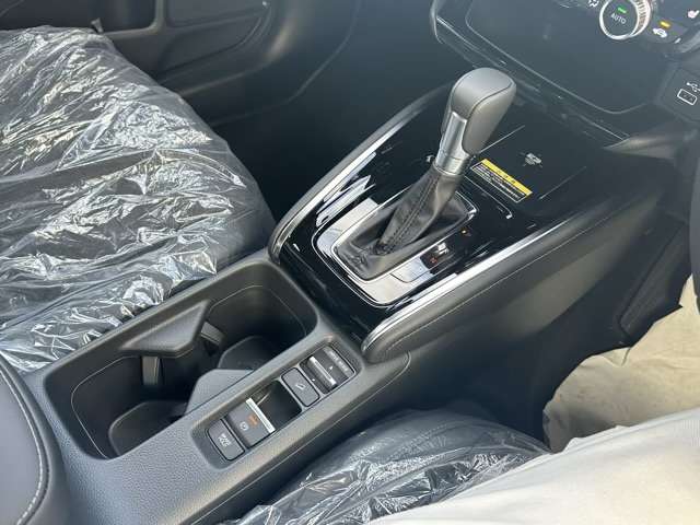ホンダ ヴェゼル １．５ Ｅ：ＨＥＶ Ｚ R6年 (東海) 99
