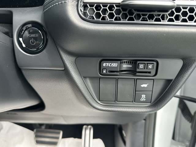 ホンダ ＺＲ－Ｖ ２．０ Ｅ：ＨＥＶ Ｚ R6年 (東海) 99