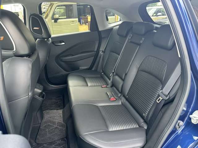 日産 ノートオーラ １．２ Ｇ レザーエディション R5年 (東海) 99