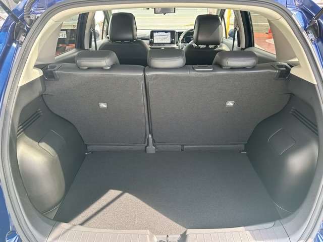 日産 ノートオーラ １．２ Ｇ レザーエディション R5年 (東海) 99