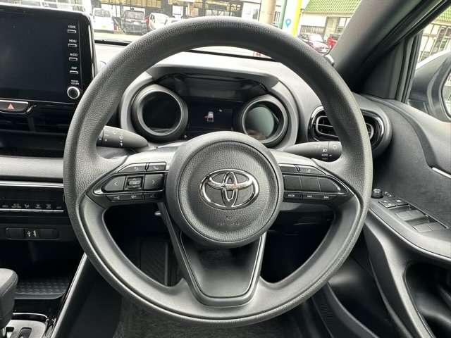 トヨタ ヤリス １．０ Ｇ R5年 (東海) 99