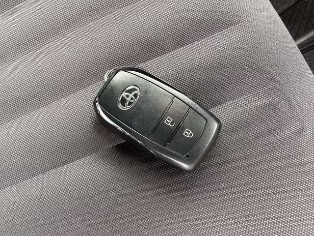 トヨタ ヤリス １．０ Ｇ R5年 (東海) 99