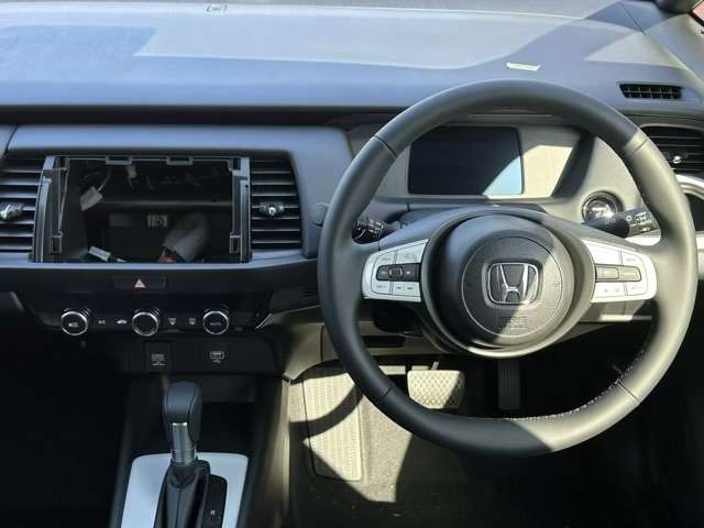 ホンダ フィット　ハイブリッド １．５ Ｅ：ＨＥＶ ホーム R6年 (東海) 99