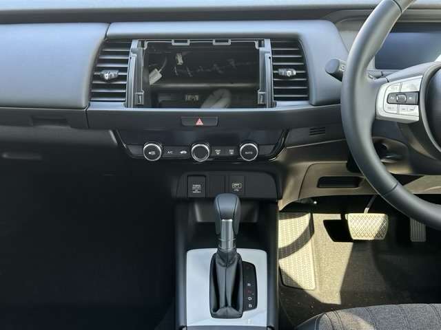 ホンダ フィット　ハイブリッド １．５ Ｅ：ＨＥＶ ホーム R6年 (東海) 99