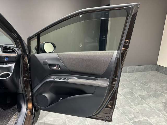 トヨタ シエンタ　ハイブリッド ハイブリッド １．５ ファンベース Ｇ R1年 (近畿) 99