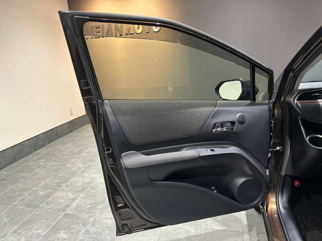 トヨタ シエンタ　ハイブリッド ハイブリッド １．５ ファンベース Ｇ R1年 (近畿) 99