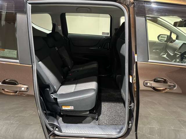 トヨタ シエンタ　ハイブリッド ハイブリッド １．５ ファンベース Ｇ R1年 (近畿) 99