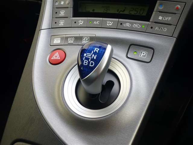 トヨタ プリウス プリウス Ｓ ツーリングセレクション H25年 (東北) 99