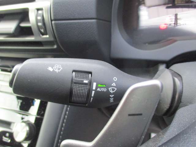 レクサス ＩＳ３００ｈ Ｆスポーツ R2年 (中国) 99