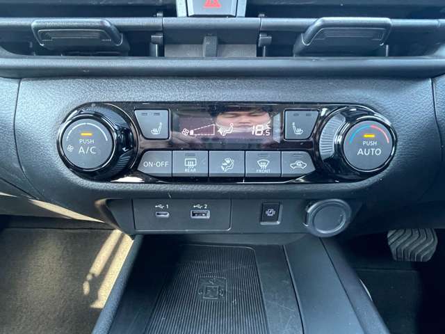 日産 ノート １．２ Ｘ ＦＯＵＲ ４ＷＤ R4年 (東北) 99