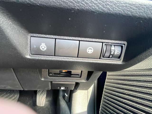 日産 ノート １．２ Ｘ ＦＯＵＲ ４ＷＤ R4年 (東北) 99