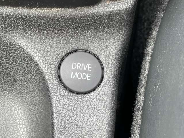 日産 ノート １．２ Ｅ－ＰＯＷＥＲ メダリスト R1年 (東北) 99