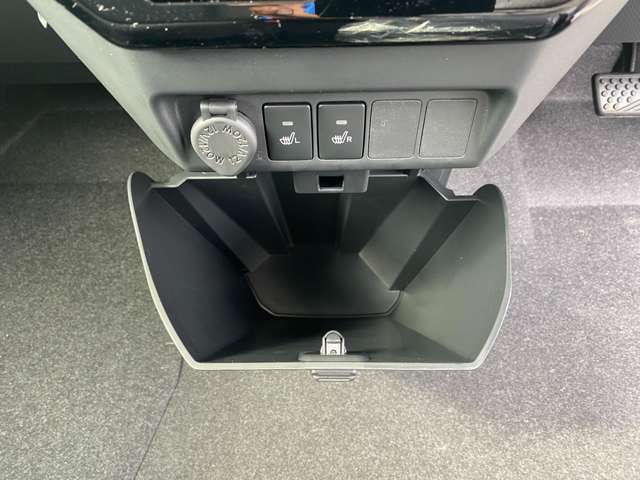 トヨタ ルーミー １．０ カスタム Ｇ R6年 (九州・沖縄) 99