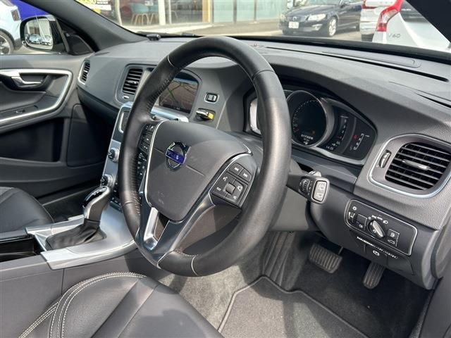 ボルボ Ｖ６０ Ｄ４ ダイナミック エディション ディーゼルターボ H29年 (東北) 99