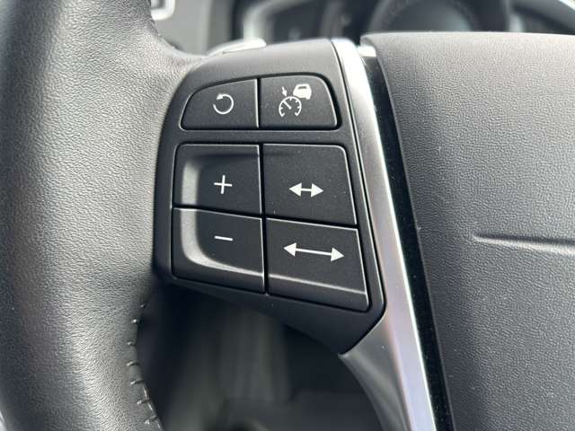 ボルボ Ｖ６０ Ｄ４ ダイナミック エディション ディーゼルターボ H29年 (東北) 99