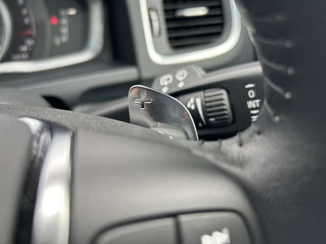 ボルボ Ｖ６０ Ｄ４ ダイナミック エディション ディーゼルターボ H29年 (東北) 99