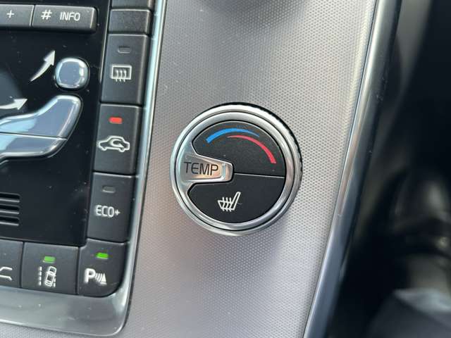 ボルボ Ｖ６０ Ｄ４ ダイナミック エディション ディーゼルターボ H29年 (東北) 99