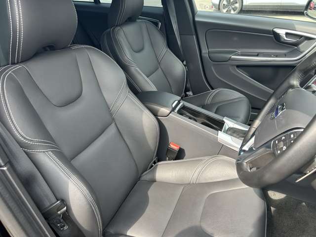 ボルボ Ｖ６０ Ｄ４ ダイナミック エディション ディーゼルターボ H29年 (東北) 99