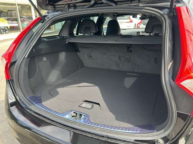 ボルボ Ｖ６０ Ｄ４ ダイナミック エディション ディーゼルターボ H29年 (東北) 99