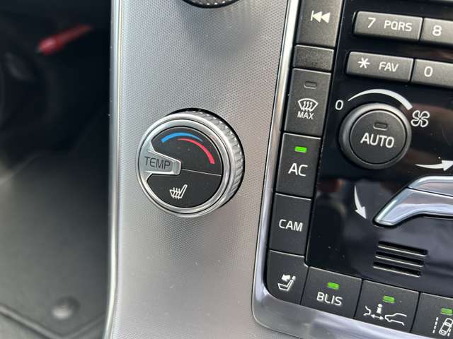 ボルボ Ｖ６０ Ｄ４ ダイナミック エディション ディーゼルターボ H29年 (東北) 99