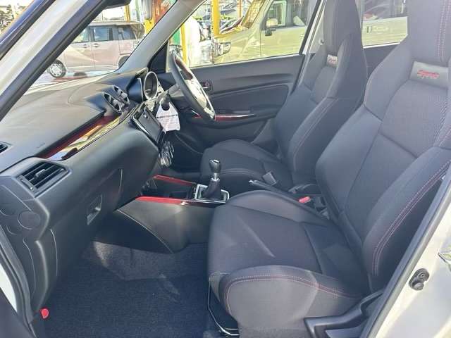 スズキ スイフト スポーツ １．４ R5年 (東海) 99